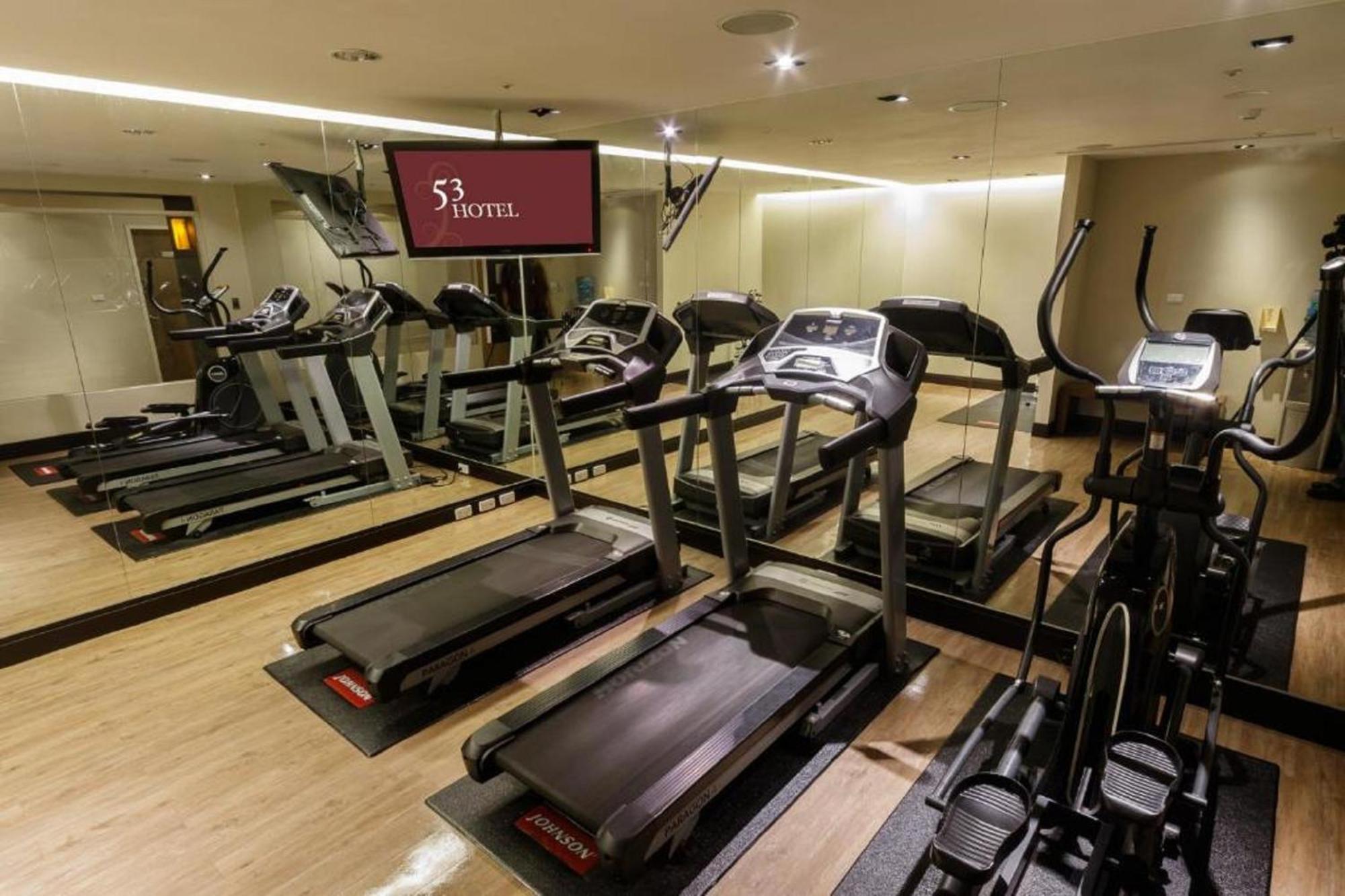 53 Hotel Taichung Exterior photo