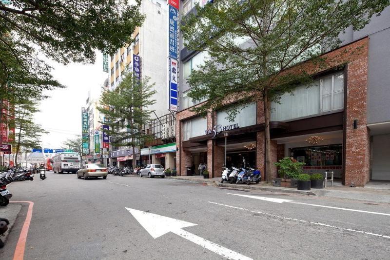 53 Hotel Taichung Exterior photo