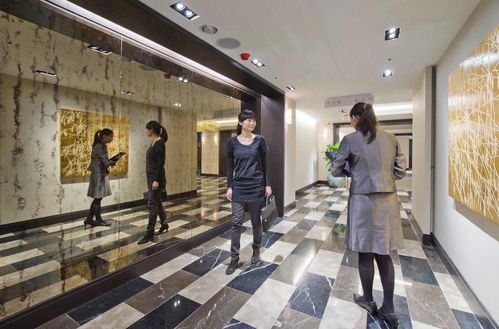 53 Hotel Taichung Exterior photo