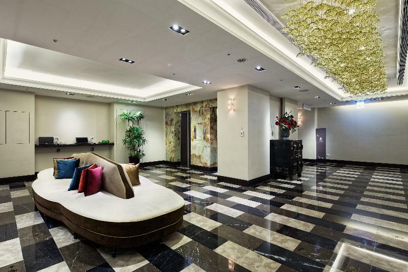 53 Hotel Taichung Exterior photo